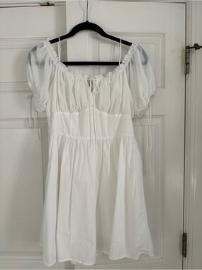 Le Lis White Puff-Sleeve Off-Shoulder Mini Dress M